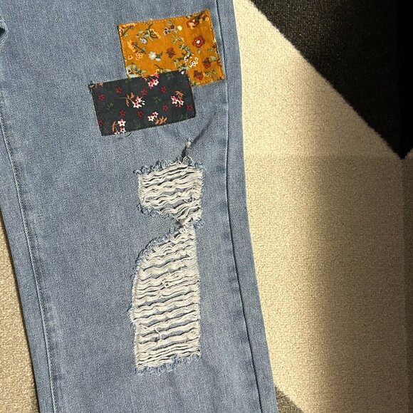 Cider Patchwork Distressed Raw Hem Cropped/Capris Jeans Women's Size M - Picture 7 of 11